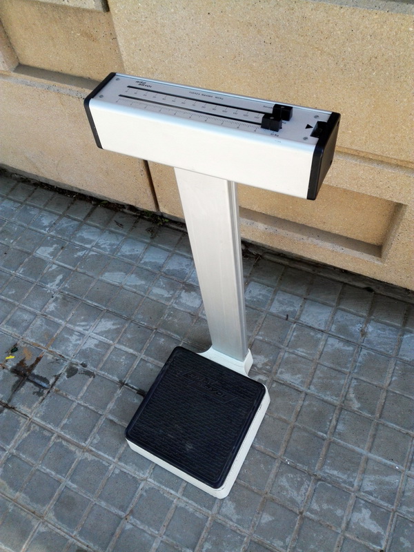 bascula medico farmacia metal 89x36_3-29_5x38 2u